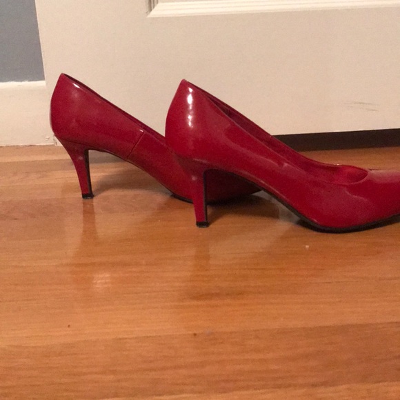 Red Heels - Picture 2 of 3